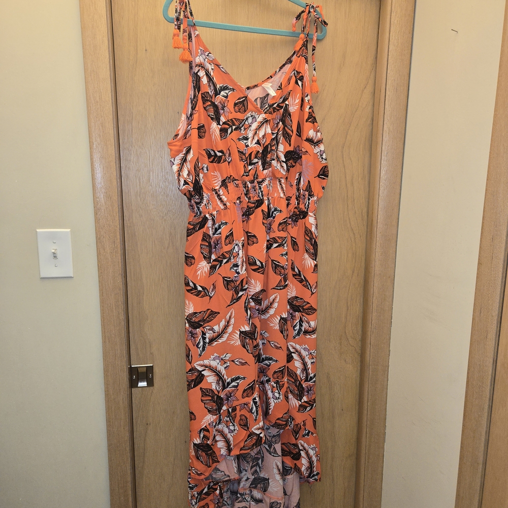 Xhilaration Coral Tropical Leaf Maxi Dress